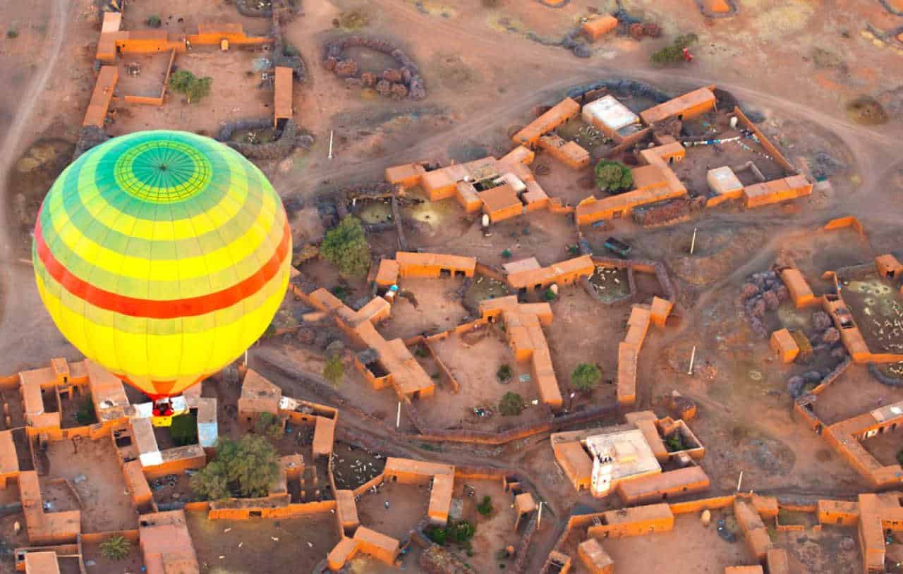 Paseo y vuelo en globo por Marrakech